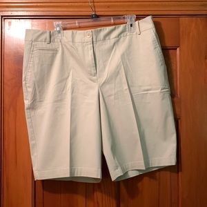 Ladies Talbots shorts